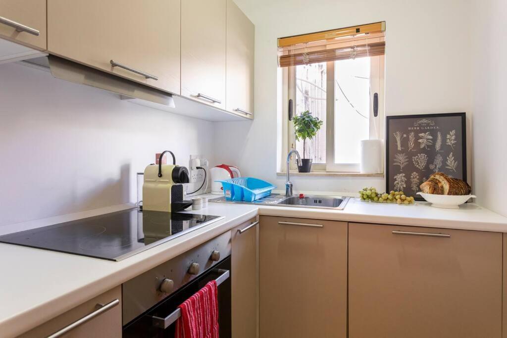 City Penthouse With Roof Terrace And Sea Views Валета Екстериор снимка